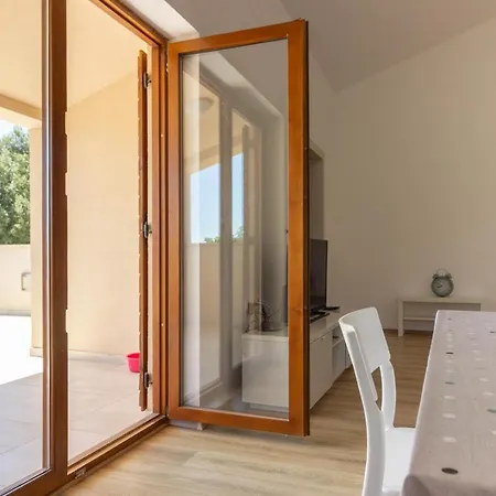 Villa Beautiful Cissana With Private Pool Near The
