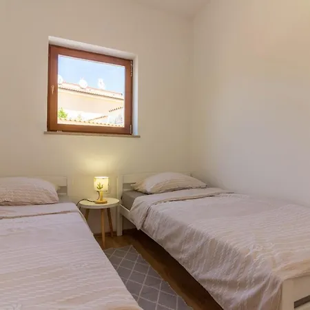 Beautiful Cissana With Private Pool Near The Villa *