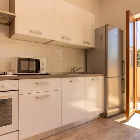 Beautiful Cissana With Private Pool Near The Villa *