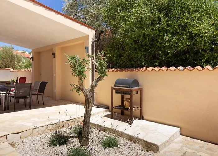 Villa Beautiful Cissana With Private Pool Near The By Wiibuk