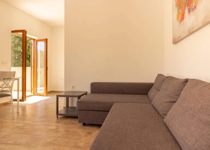 Beautiful Cissana With Private Pool Near The By Wiibuk