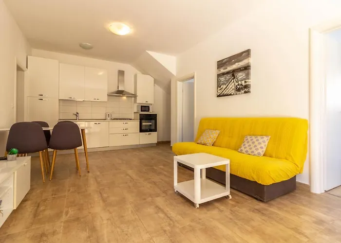 Beautiful Cissana With Private Pool Near The By Wiibuk * Peroj